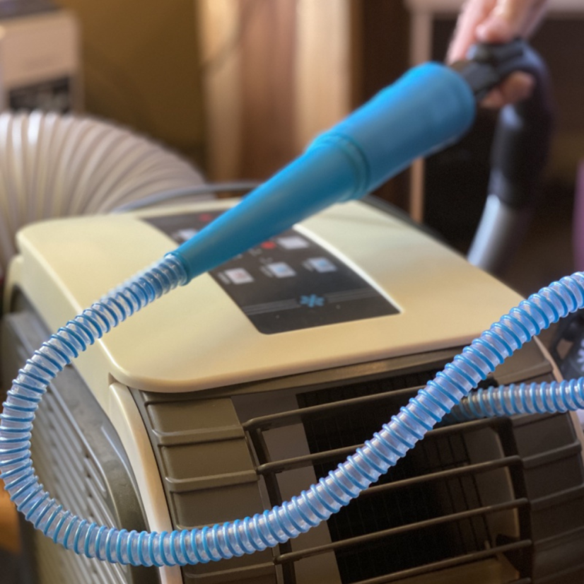 Nástavec pro vysávání nedostupných míst