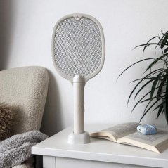 Dobíjecí plácačka na mouchy s UV světlem